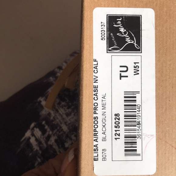 Authentic Christian Louboutin AirPods Pro case - Picture 7 of 8